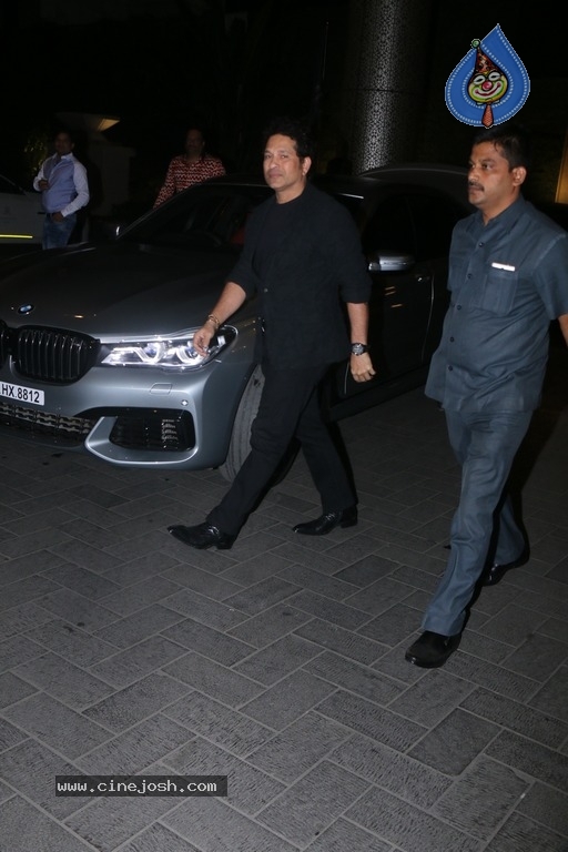 Zaheer Khan and Sagarika Ghatge Wedding Party - 2 / 24 photos