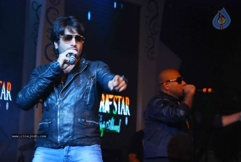 Sahara Star Seduction New Year Bash - 44 / 54 photos