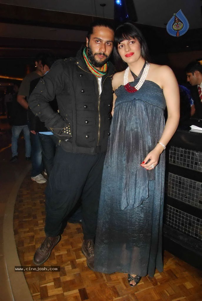 Sahara Star Seduction New Year Bash - 48 / 54 photos