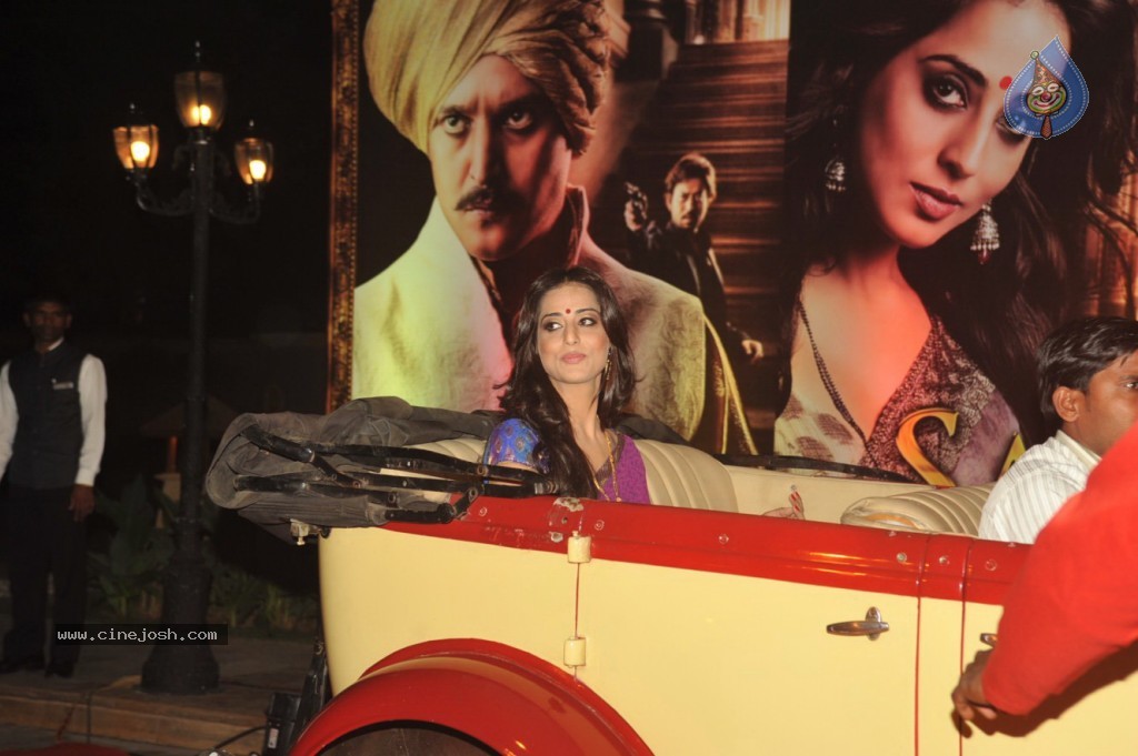 Saheb Biwi Aur Gangster 2 First Look Launch - 20 / 48 photos