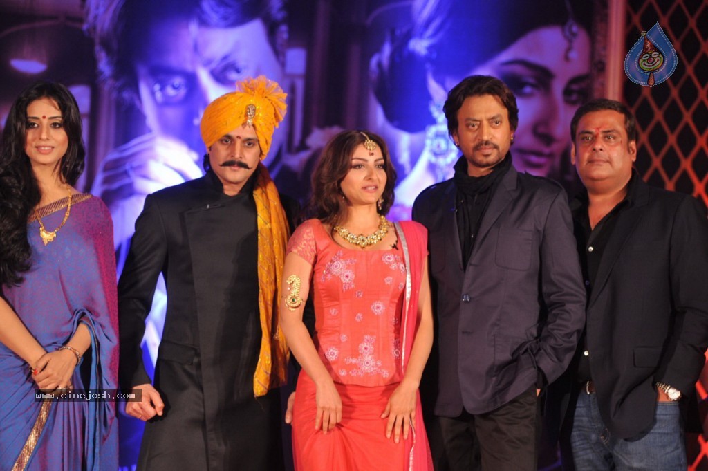 Saheb Biwi Aur Gangster 2 First Look Launch - 34 / 48 photos