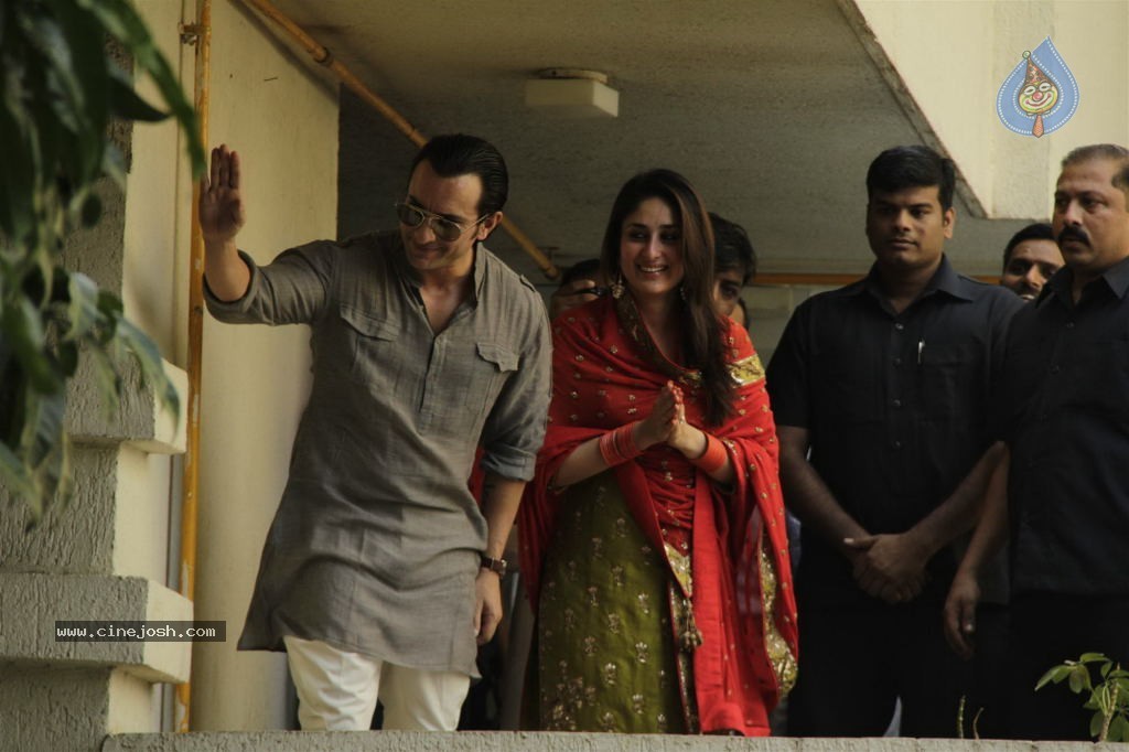 Kareena Kapoor Wedding Mehndi Ceremony - 9 / 60 photos