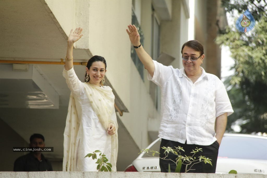 Kareena Kapoor Wedding Mehndi Ceremony - 13 / 60 photos