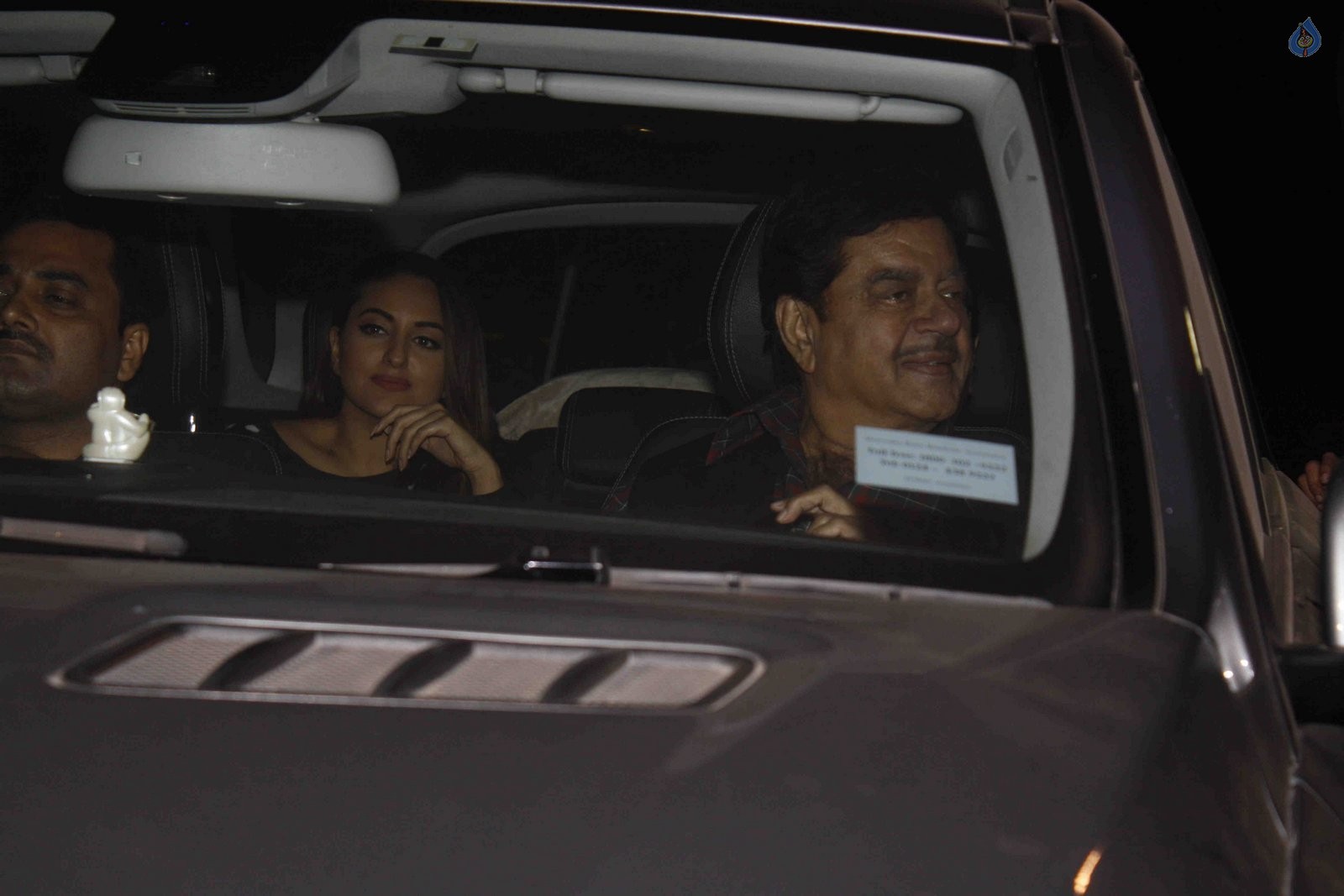 Salman Khan 50th Birthday Celebrations - 48 / 49 photos