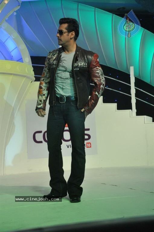 Salman Khan at Bigg Boss 4 Media Event Stills - 32 / 34 photos