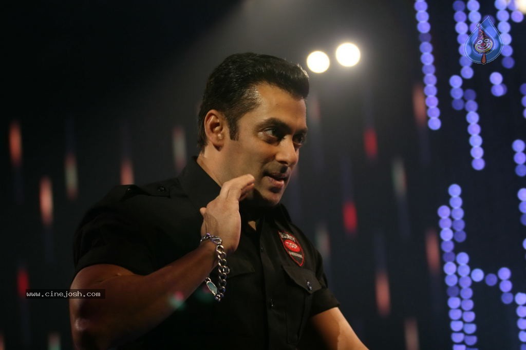 Salman Khan at Colors India got Talent Event - 4 / 29 photos