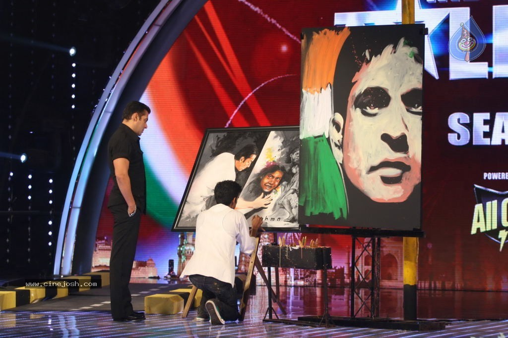 Salman Khan at Colors India got Talent Event - 16 / 29 photos
