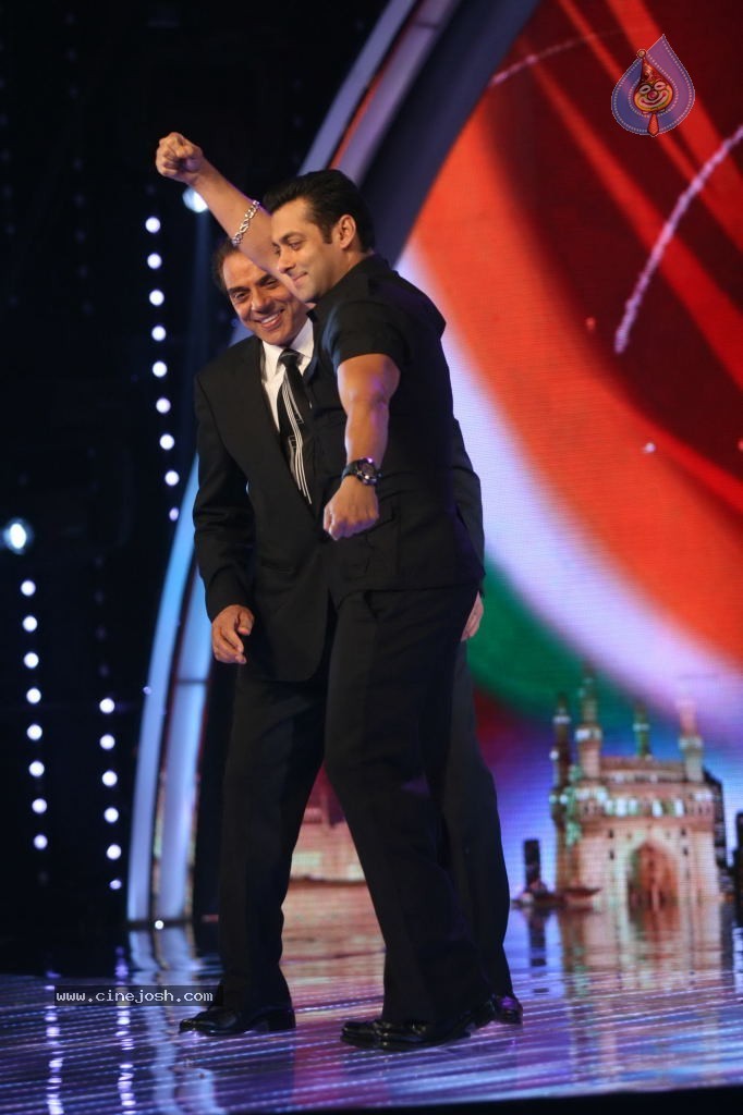 Salman Khan at Colors India got Talent Event - 22 / 29 photos