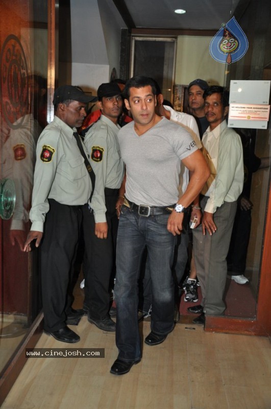 Salman Khan At Gold Gym - 2 / 18 photos