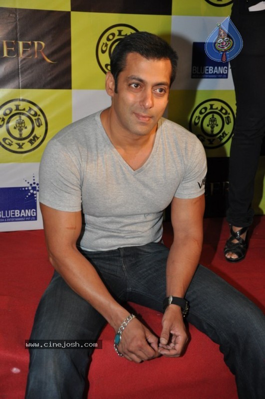 Salman Khan At Gold Gym - 9 / 18 photos