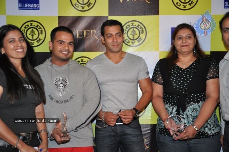 Salman Khan At Gold Gym - 12 / 18 photos