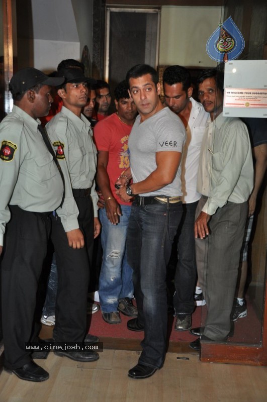 Salman Khan At Gold Gym - 15 / 18 photos