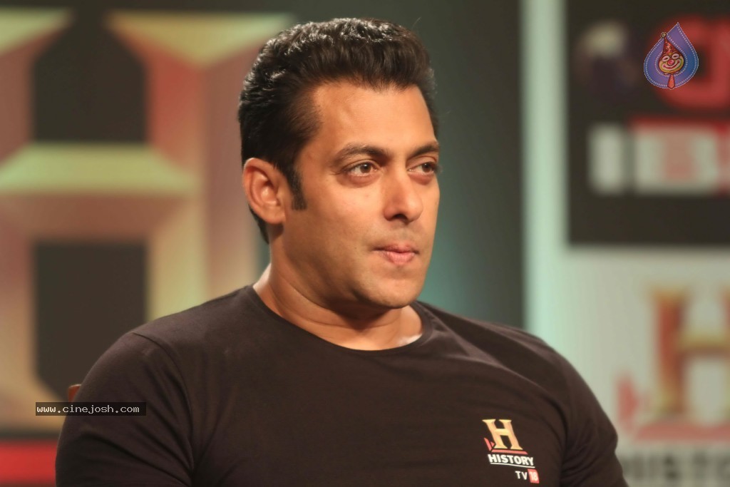 Salman Khan at History New Show - 18 / 31 photos