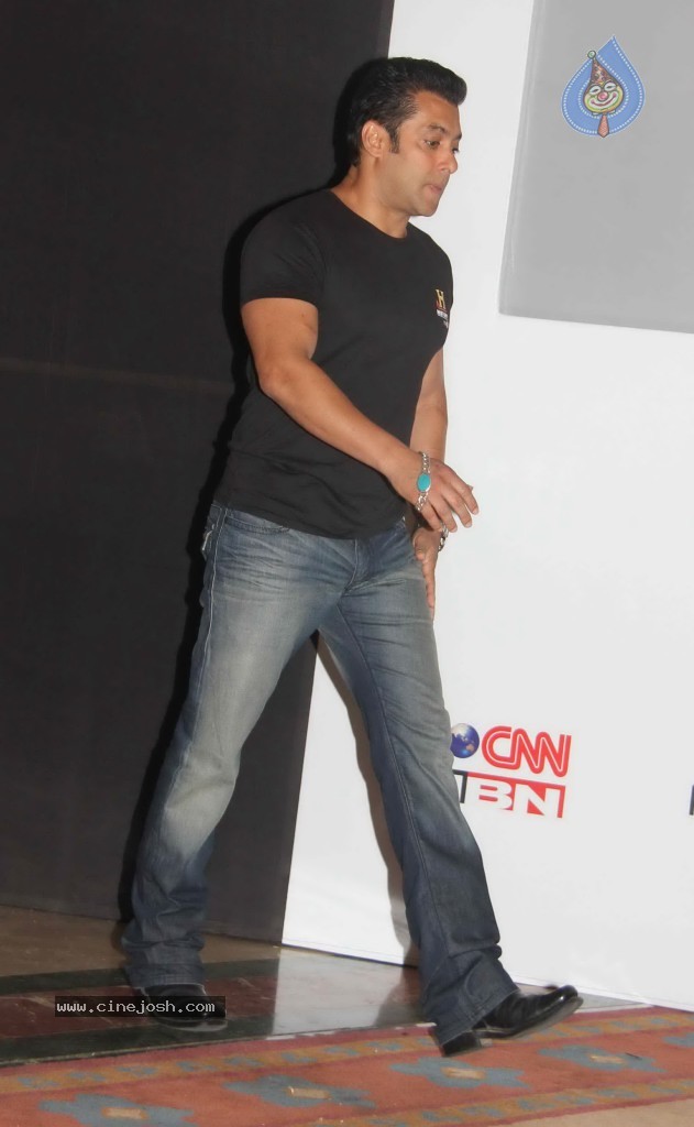 Salman Khan at History New Show - 30 / 31 photos