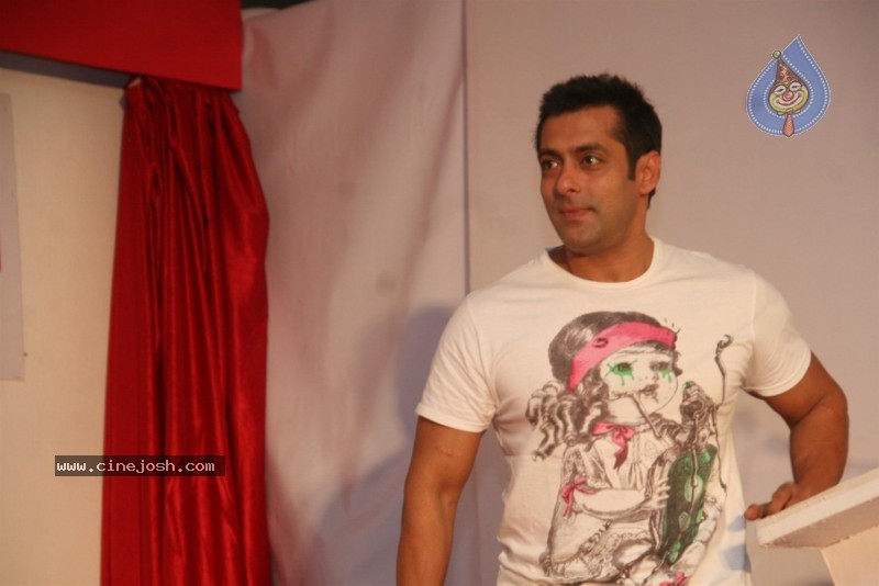 Salman Khan At Mumbai Cyclothon Press Conference - 3 / 25 photos