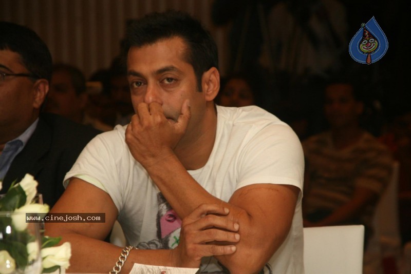 Salman Khan At Mumbai Cyclothon Press Conference - 8 / 25 photos