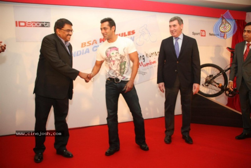 Salman Khan At Mumbai Cyclothon Press Conference - 17 / 25 photos