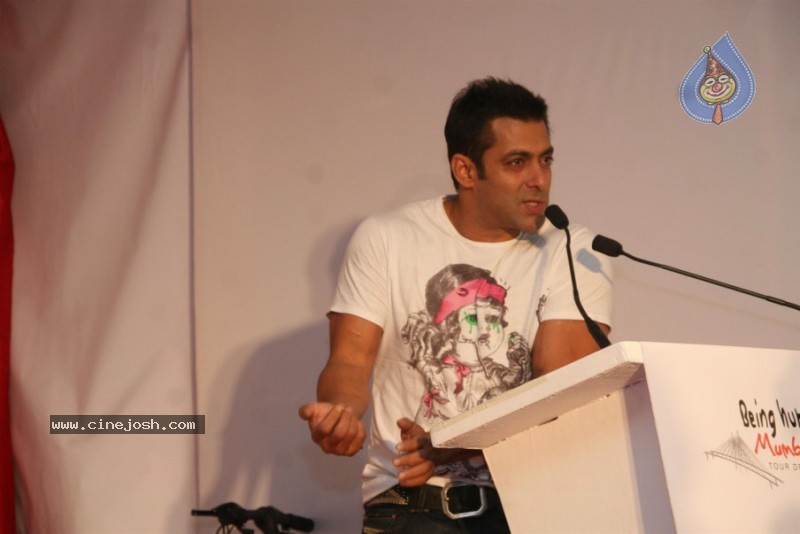 Salman Khan At Mumbai Cyclothon Press Conference - 19 / 25 photos