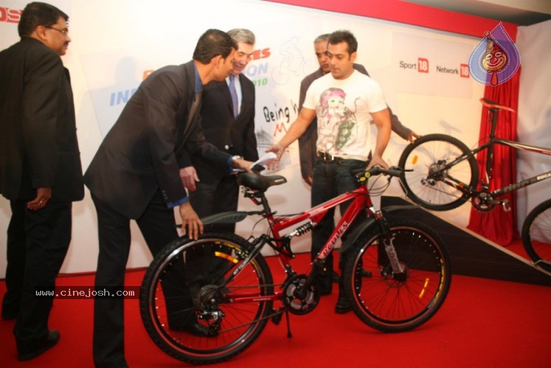 Salman Khan At Mumbai Cyclothon Press Conference - 20 / 25 photos
