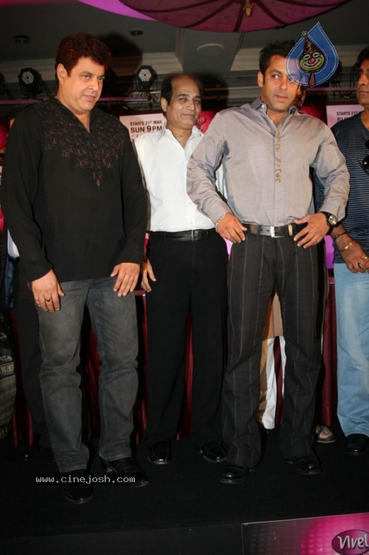 Salman Khan at Superstar Ka Jalwa Awards - 5 / 33 photos