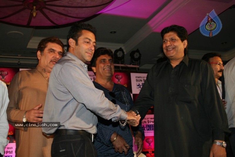 Salman Khan at Superstar Ka Jalwa Awards - 10 / 33 photos