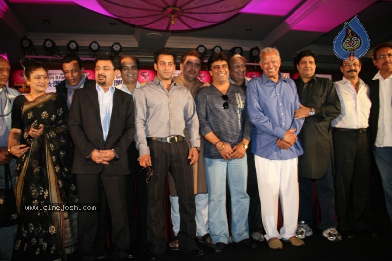 Salman Khan at Superstar Ka Jalwa Awards - 19 / 33 photos