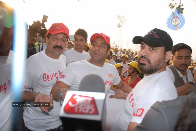 Salman Khan, Neetu Chandra at Mumbai Cyclothon - 21 / 34 photos