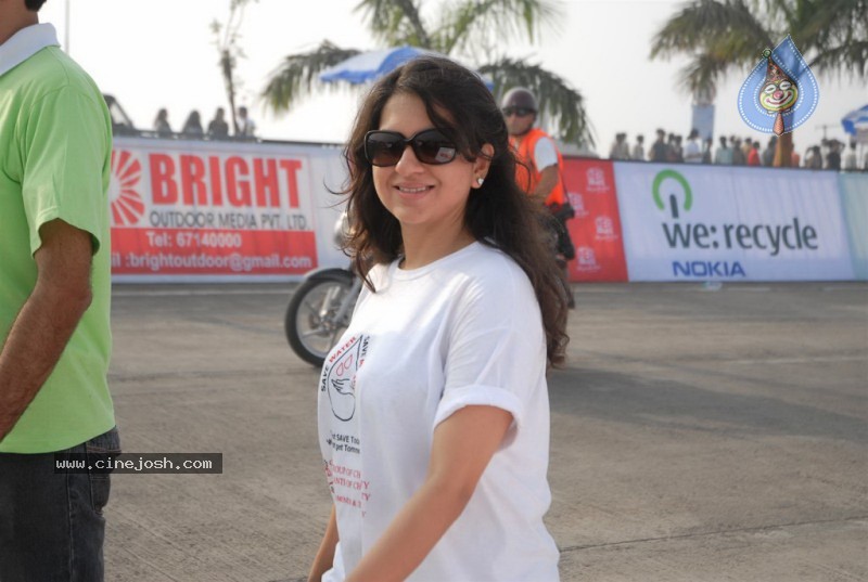 Salman Khan, Neetu Chandra at Mumbai Cyclothon - 29 / 34 photos