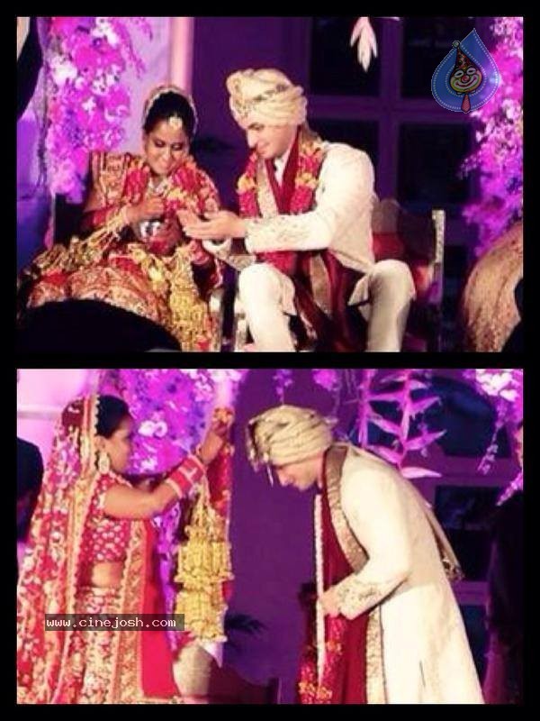 Salman Khan Sister Arpita Wedding Photos - 11 / 12 photos