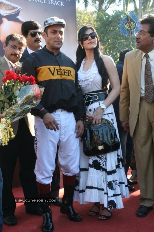 Salman Khan,Zarine Khan At Veer Exhibition Race - 2 / 43 photos