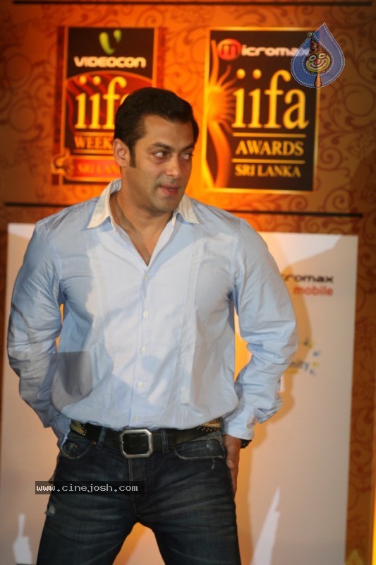 Salman, Lara Dutta, Ritesh at IIFA 2010 Press Meet - 20 / 40 photos