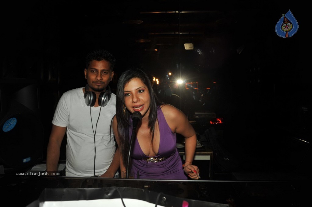 Sambhavana Seth Bday Party - 38 / 93 photos