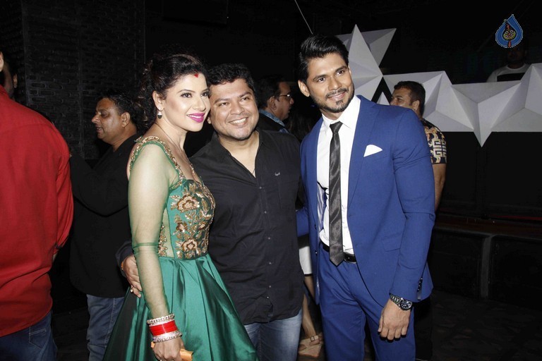 Sambhavna and Avinash Post Wedding Celebrations - 27 / 63 photos