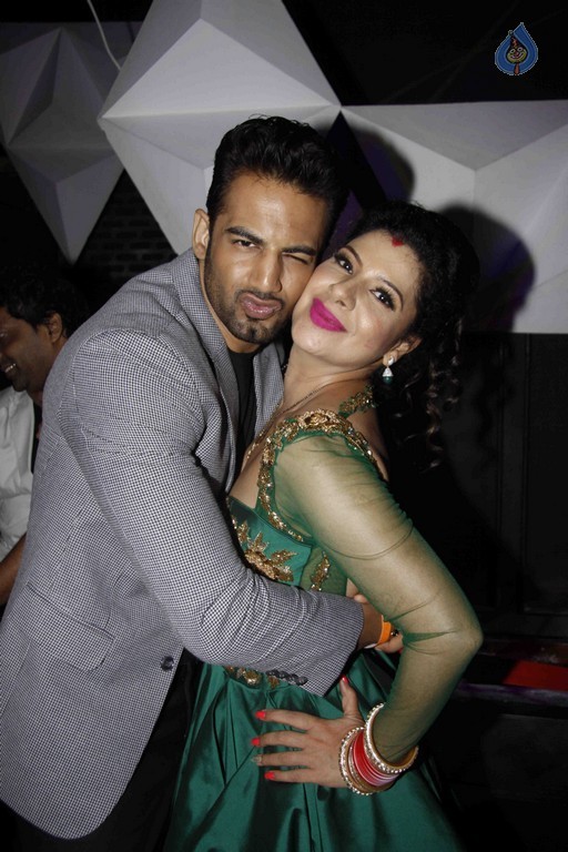 Sambhavna and Avinash Post Wedding Celebrations - 33 / 63 photos