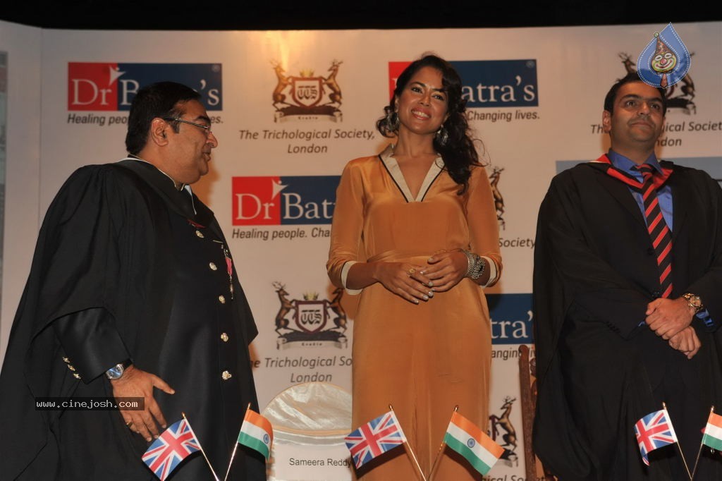 Sameera Reddy at Akshay Batras Event - 7 / 33 photos