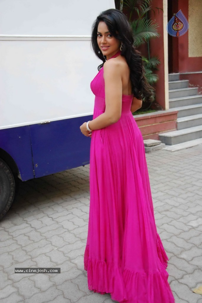 Sameera Reddy at Design Season 4 Grand Finale Photos - 67 / 84 photos