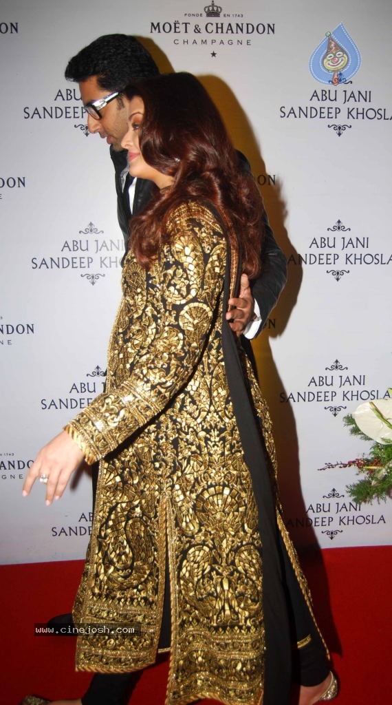 Sandeep Khosla 25th Anniversary Celebration - 18 / 32 photos