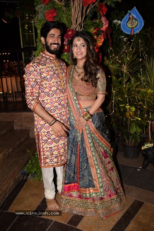 Sandeep Khosla Niece Wedding Reception - 13 / 21 photos