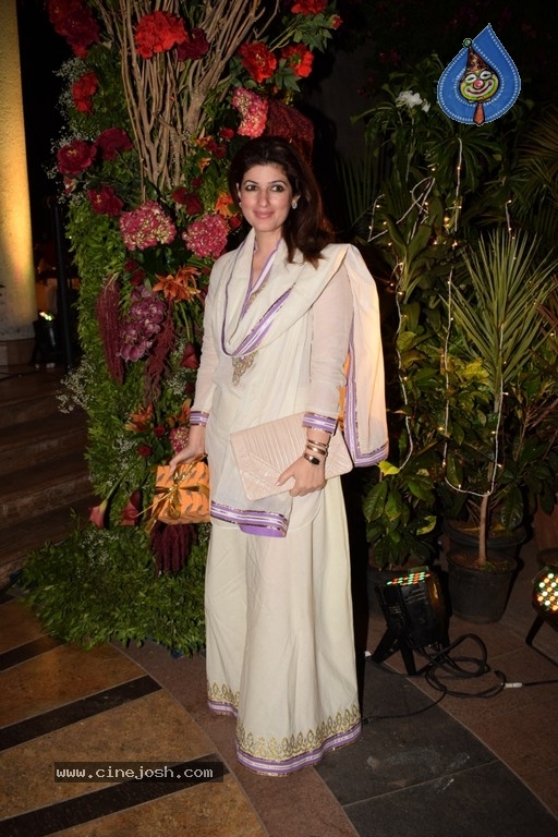 Sandeep Khosla Niece Wedding Reception - 16 / 21 photos