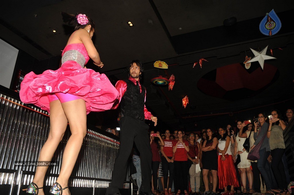 Sandip and Jesse Hosted Christmas Party - 7 / 105 photos