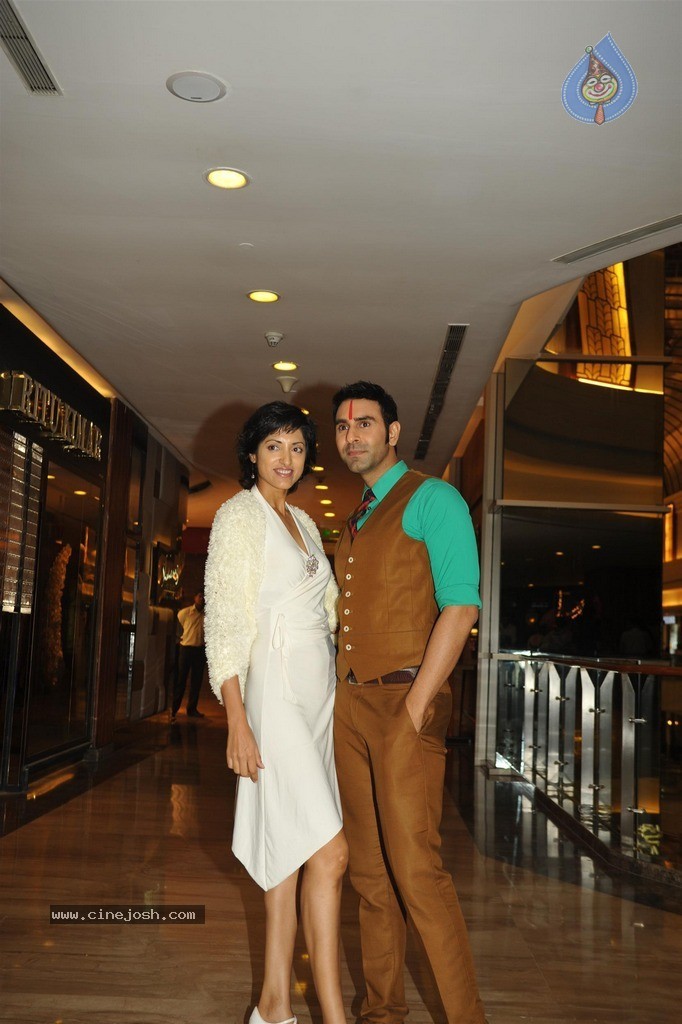 Sandip and Jesse Hosted Christmas Party - 20 / 105 photos