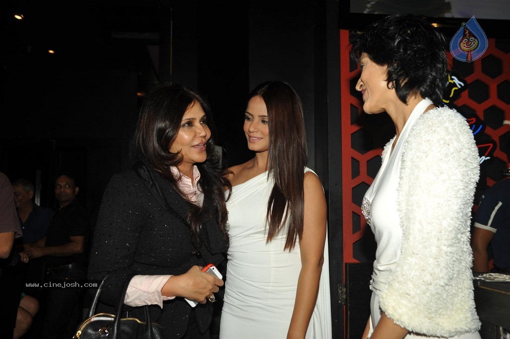 Sandip and Jesse Hosted Christmas Party - 53 / 105 photos
