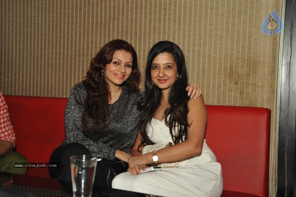 Sandip and Jesse Hosted Christmas Party - 104 / 105 photos