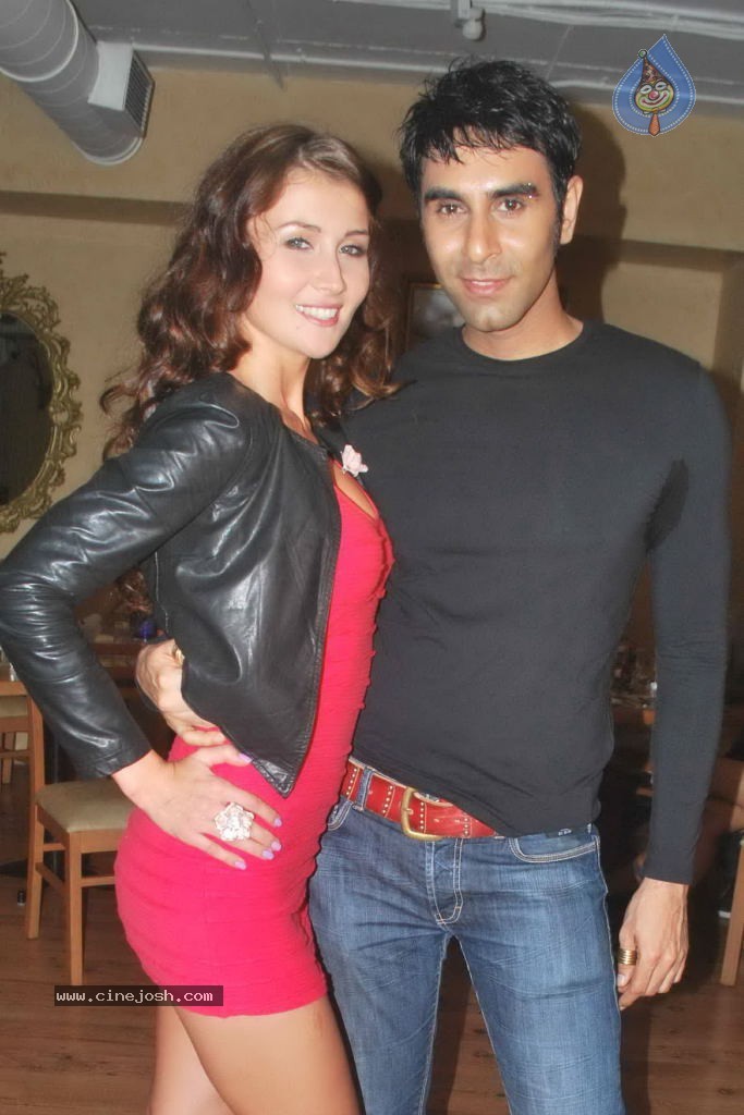 Sandip Soparrkar Promotes Ghost Movie - 17 / 38 photos