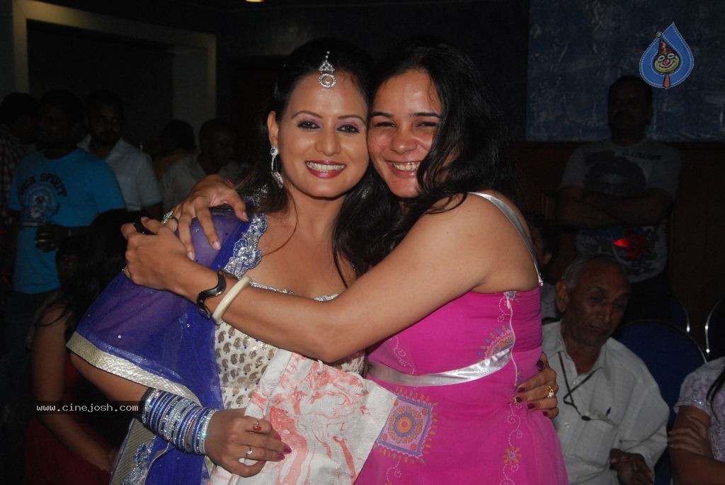 Sangeeta Tiwari Birthday Party - 4 / 29 photos