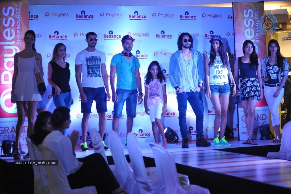 Sania Mirza at Payless ShoeSource Store Launch - 17 / 76 photos