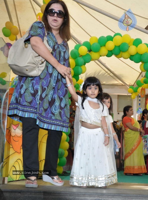 Sanjay Dutt Kids Birthday Party - 4 / 30 photos