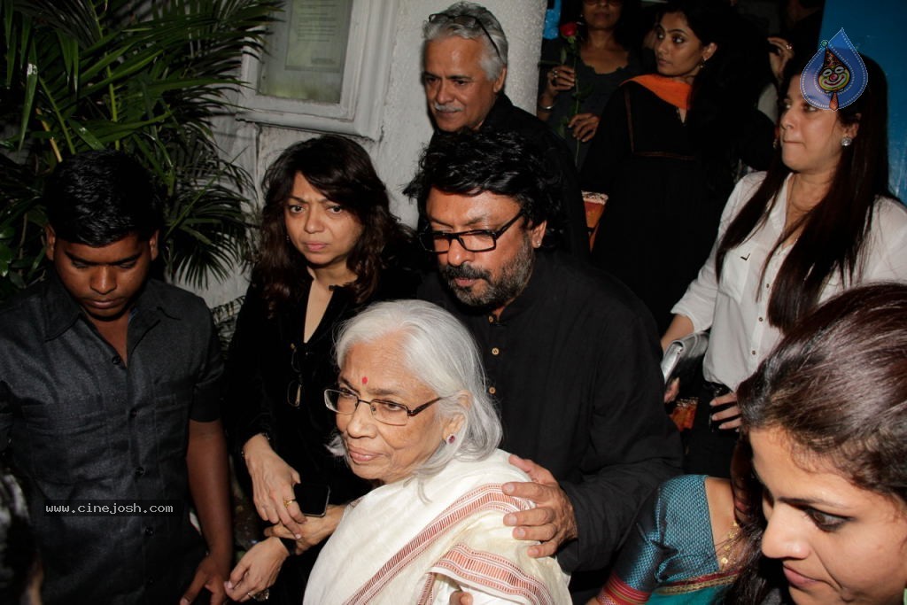 Sanjay Leela Bhansali Bday Party - 22 / 38 photos