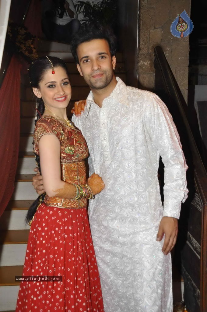 Sanjeeda Sheikh  Mehndi Ceremony - 27 / 57 photos
