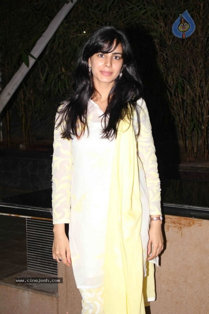 Saurab Vanzara Wedding Reception - 28 / 33 photos